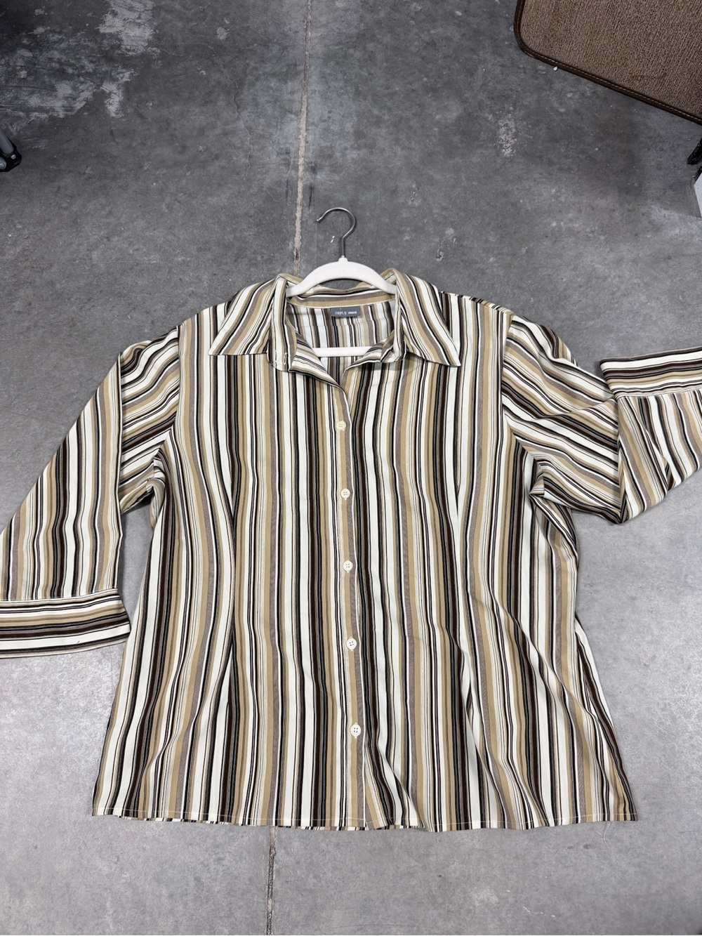 Apt. 9 Women’s Vertical Stripe Button-Down in Beige, Brown & Cream